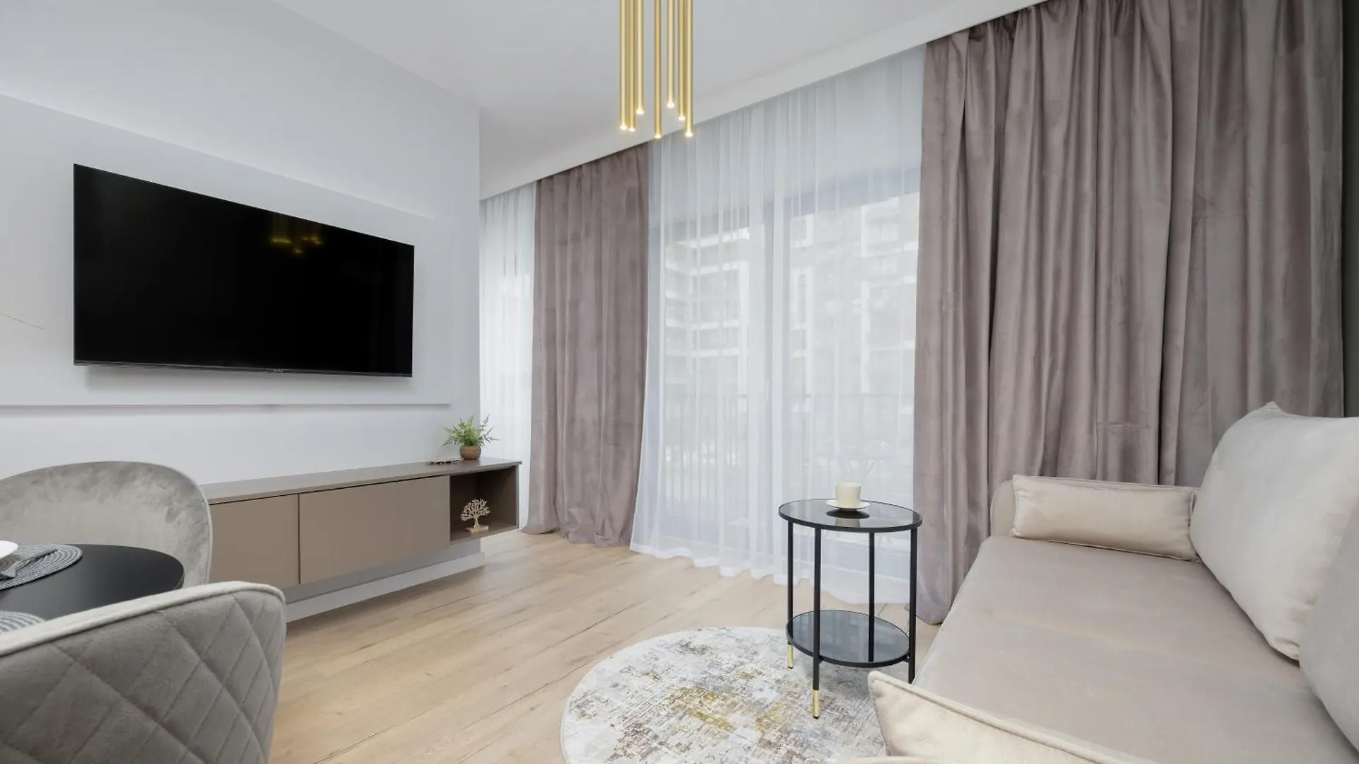 Lägenhet Piekne Studia Dla 3 Osob & Parking Warszawa By Noclegi Renters